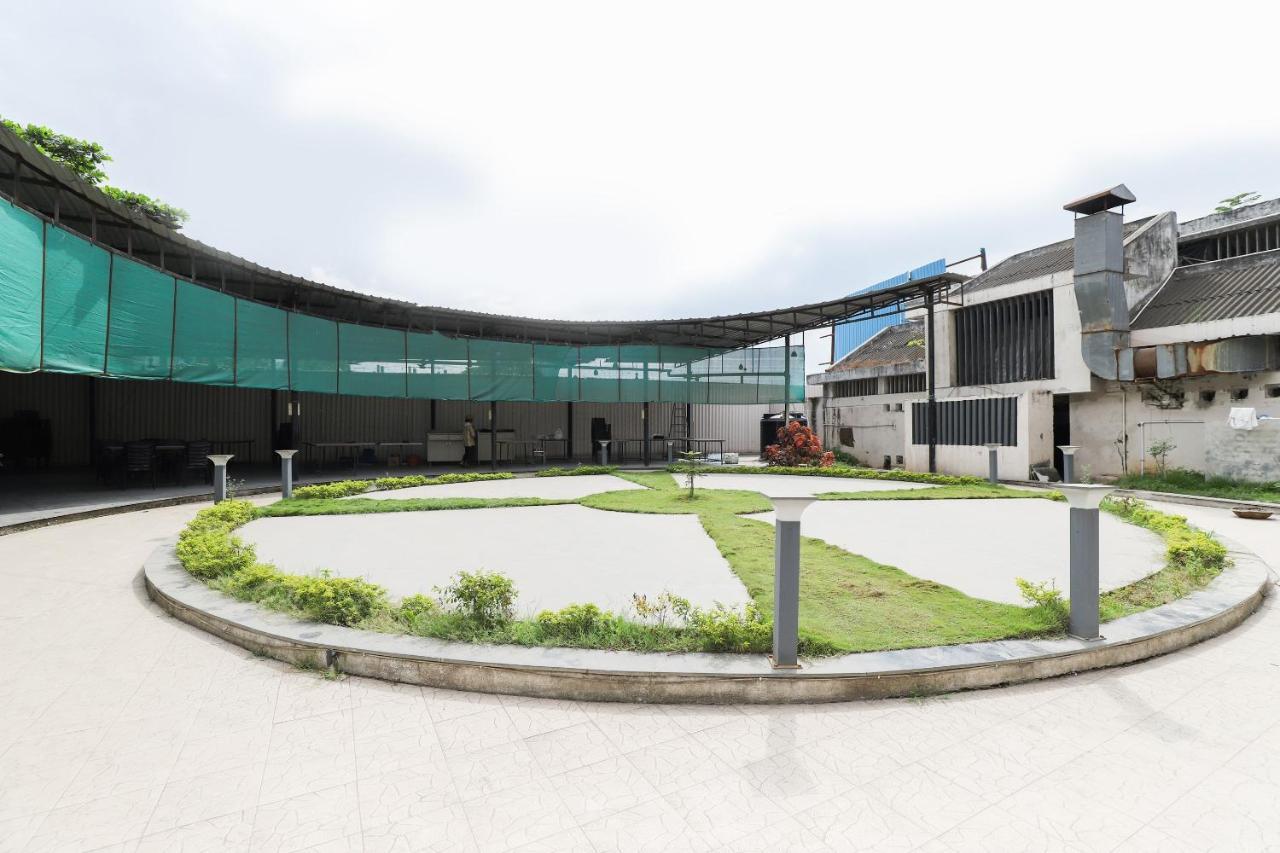 Oyo 62746 Hotel Siddharth Marwad Exterior foto