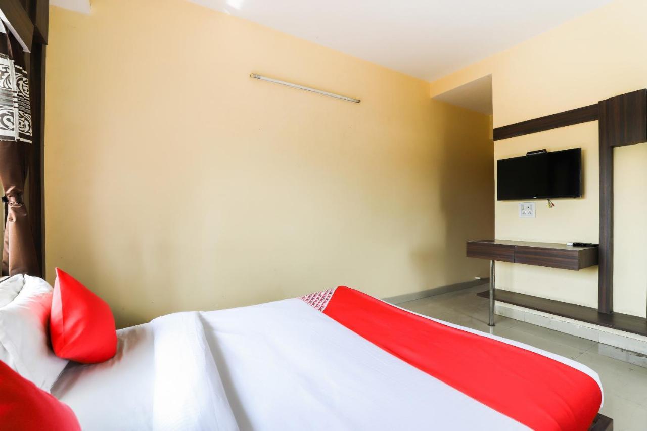 Oyo 62746 Hotel Siddharth Marwad Exterior foto